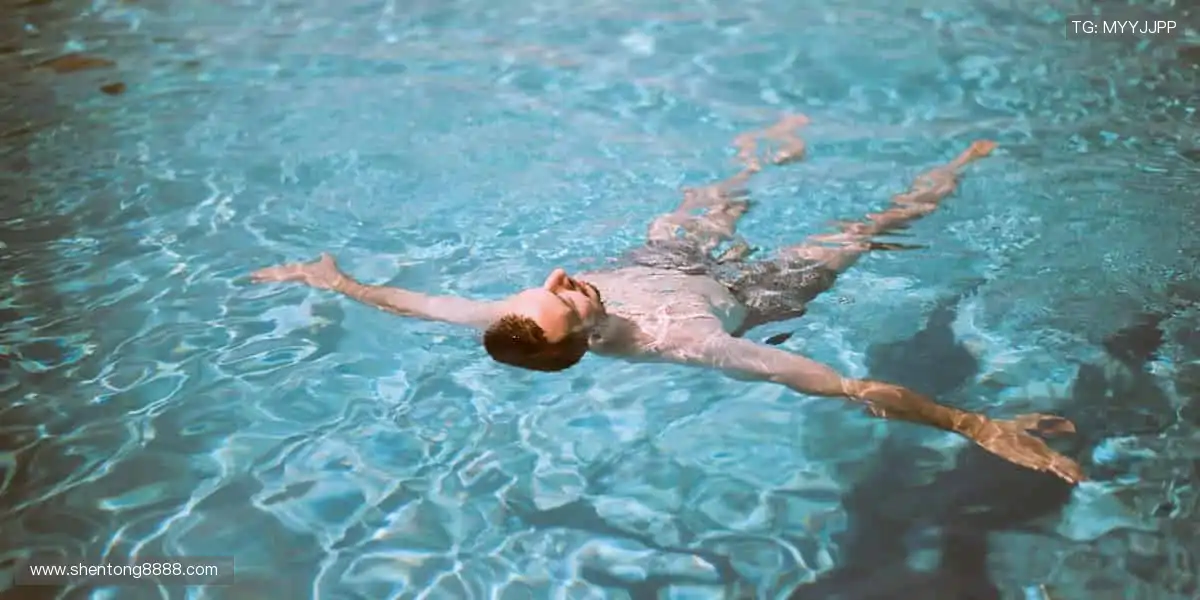 🌟🎮 周边精品,彰显热爱!